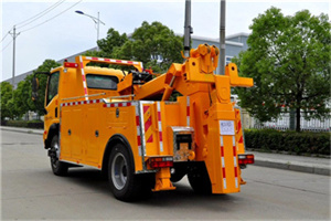 界首高速路拖车费